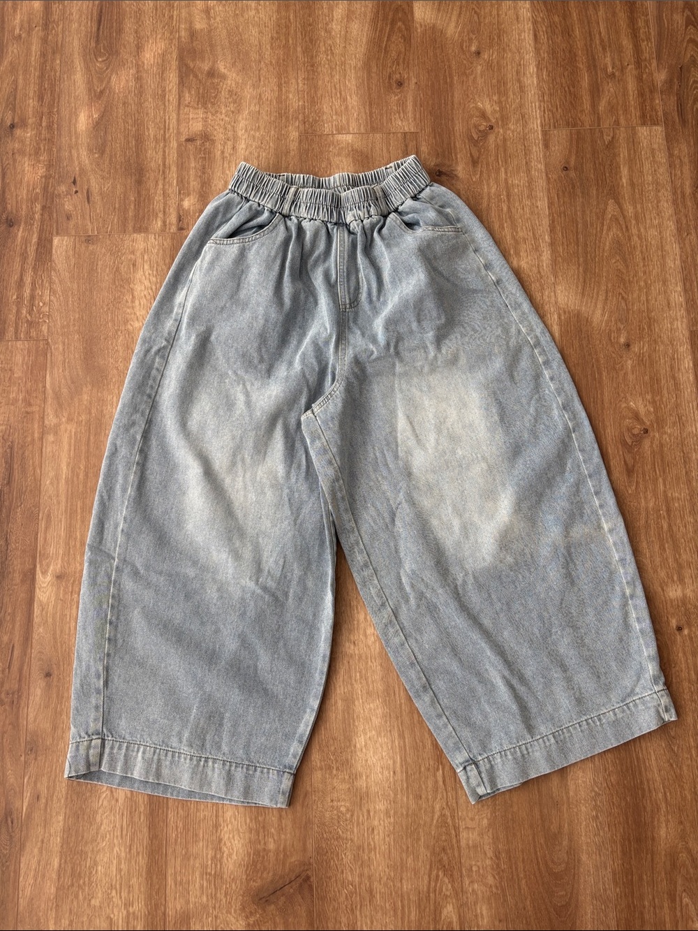 Wide-Leg Elastic Waist Denim Bottoms - Light Blue. Ankle fit